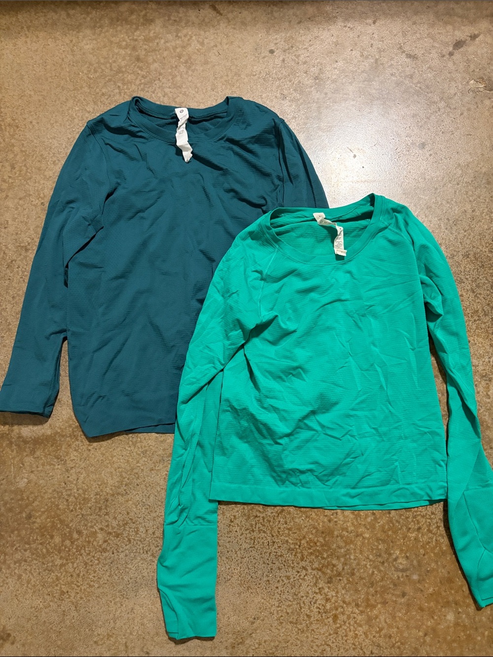 lululemon athletica Long Sleeve Crew Tops - Teal & Aqua Green